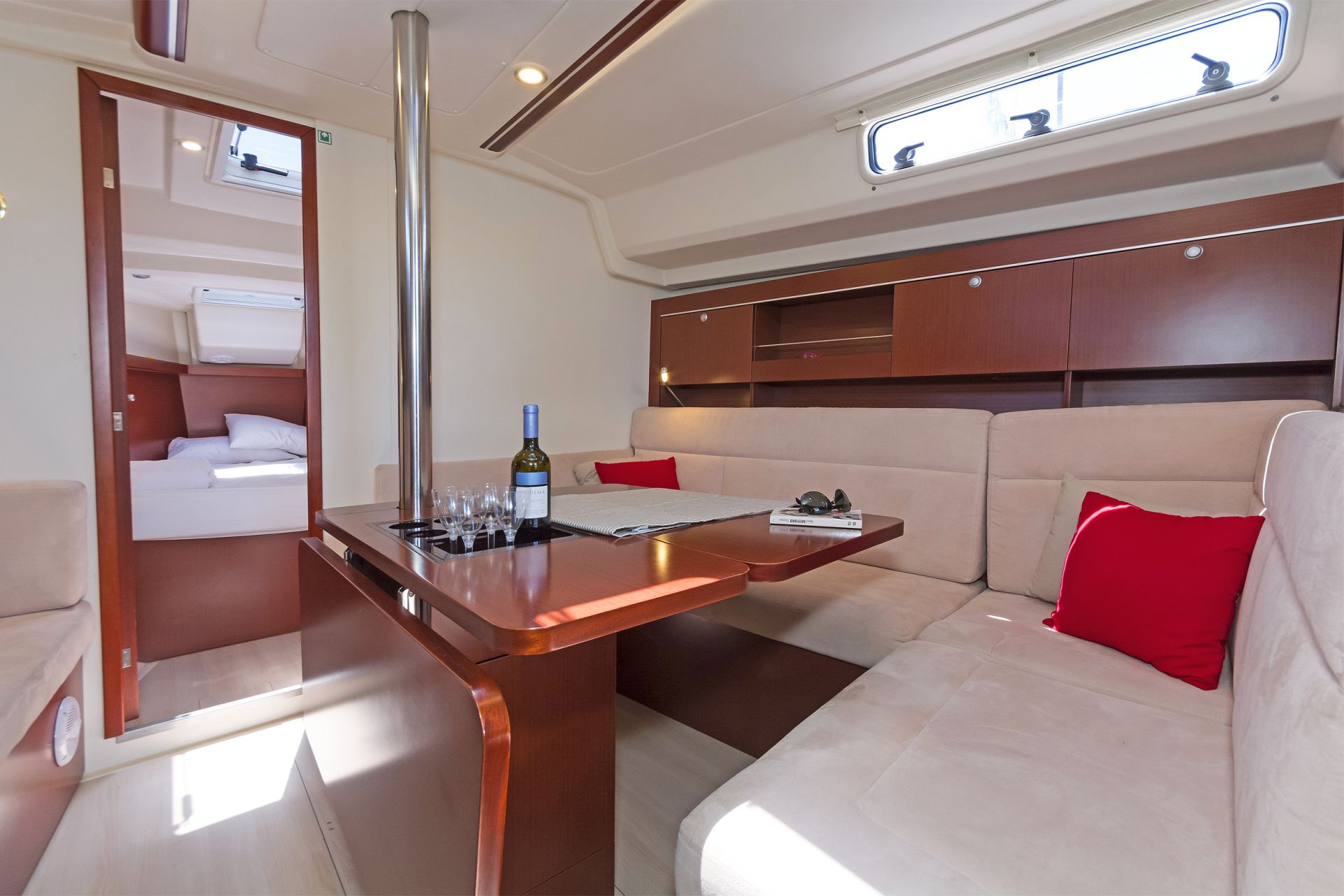 Hanse 385 10