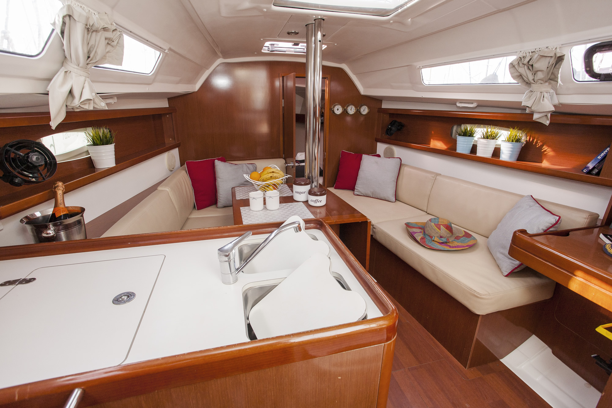 Oceanis 31 Moody Blues - BY 25
